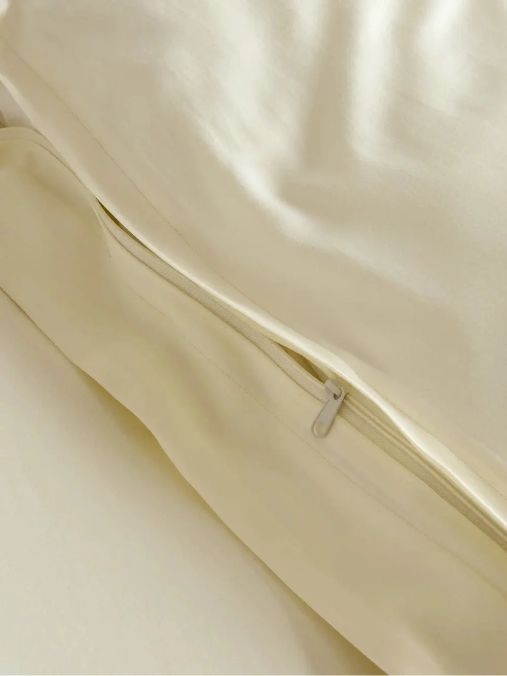 New Quince Signature Giza Cotton Sateen Duvet Cover Set King/CalKing -Ivory $174
